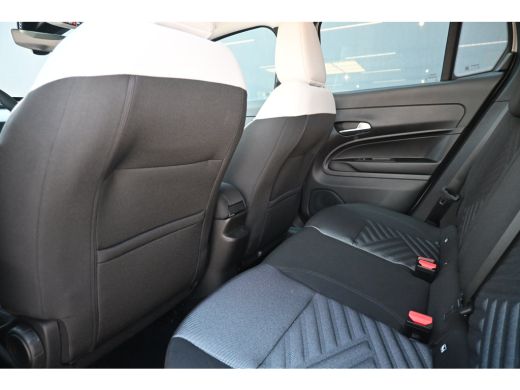 Fiat 600e Urban 54 kWh tot 8 Jaar garantie! 96%SOH! 7,4 kWh boordlader | Climate Control | Navigatie by App... ActivLease financial lease