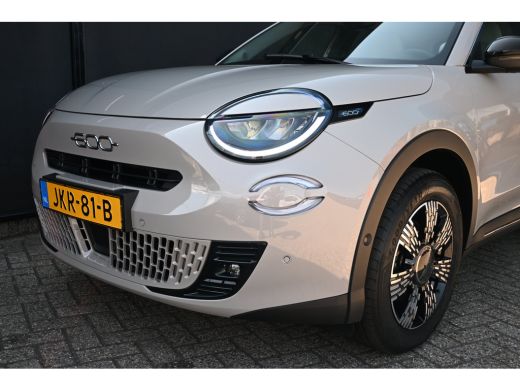 Fiat 600e Urban 54 kWh tot 8 Jaar garantie! 96%SOH! 7,4 kWh boordlader | Climate Control | Navigatie by App... ActivLease financial lease