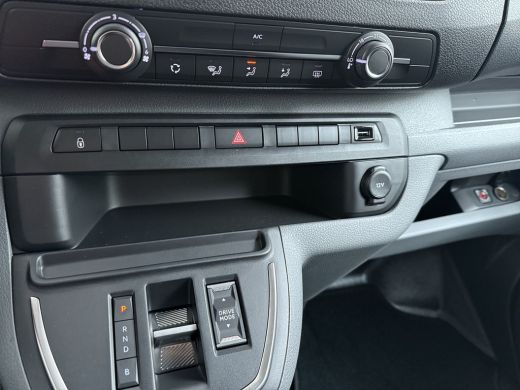 Fiat E-Scudo L3H1 50kWh DUBBELE CABINE BLACK EDITION | Achterdeuren met ruiten | Airco | Metaalkleur ActivLease financial lease