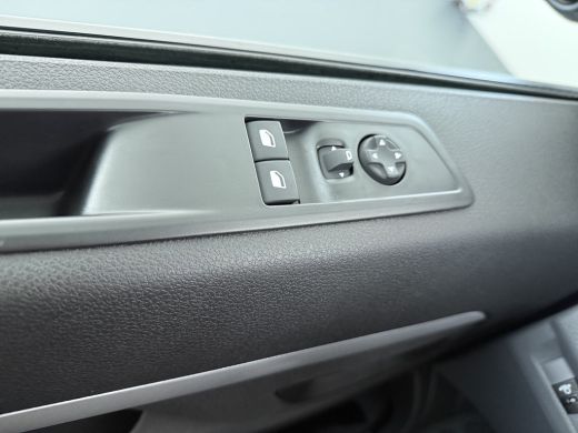Fiat E-Scudo L3H1 50kWh DUBBELE CABINE BLACK EDITION | Achterdeuren met ruiten | Airco | Metaalkleur ActivLease financial lease