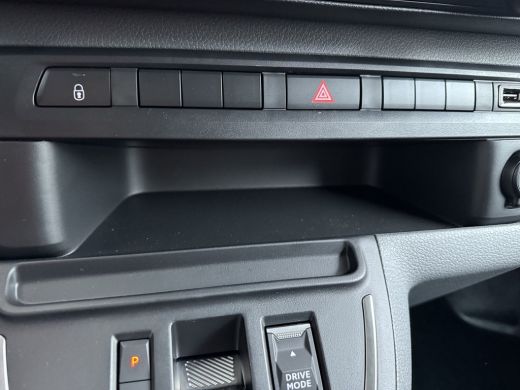 Fiat E-Scudo L3H1 50kWh DUBBELE CABINE BLACK EDITION | Achterdeuren met ruiten | Airco | Metaalkleur ActivLease financial lease