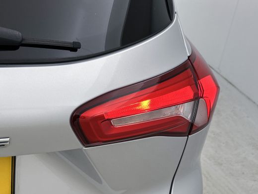 Ford Focus 1.5 Automaat 150PK Active X Business / Trekhaak / Leder / Standkachel / B&O Radio / Pdc+Camera / ... ActivLease financial lease