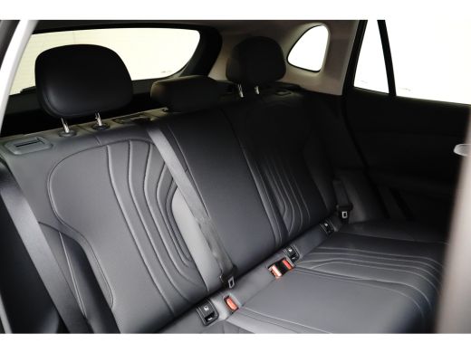 Geely Starray EM-i 1.5 Pro | Camera | Carplay | Leder | Adaptieve Cruise | Achterbank in delen neerklapbaar | Achter... ActivLease financial lease
