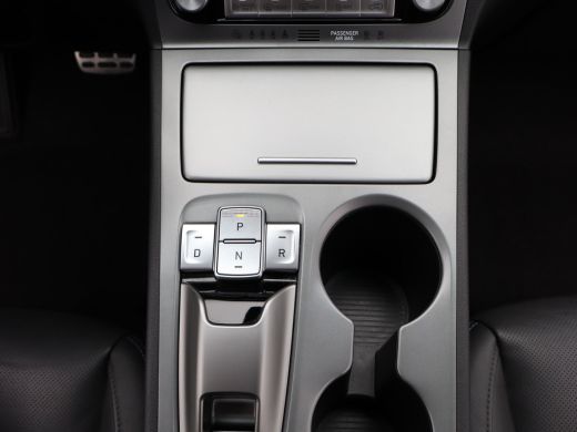Hyundai Kona Premium 64 kWh | Achteruitrijcamera | Airco (automatisch) | Bagagedek ActivLease financial lease