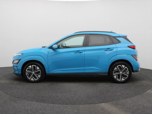 Hyundai Kona Premium 64 kWh | Achteruitrijcamera | Airco (automatisch) | Bagagedek ActivLease financial lease