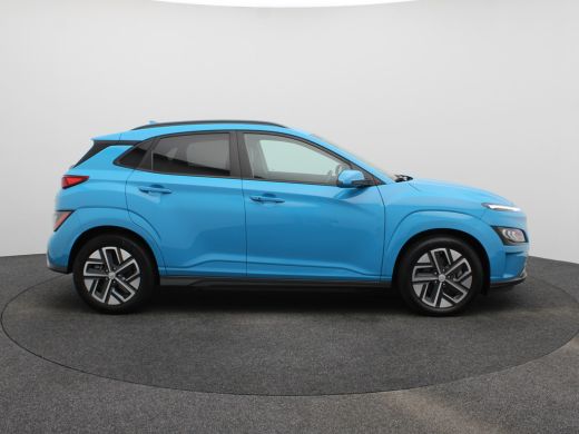 Hyundai Kona Premium 64 kWh | Achteruitrijcamera | Airco (automatisch) | Bagagedek ActivLease financial lease