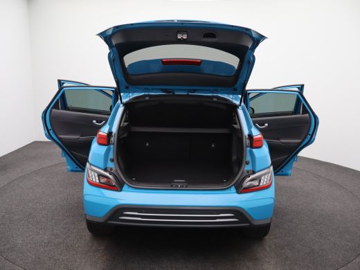 Hyundai Kona Premium 64 kWh | Achteruitrijcamera | Airco (automatisch) | Bagagedek ActivLease financial lease