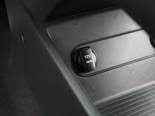 Hyundai Kona Premium 64 kWh | Achteruitrijcamera | Airco (automatisch) | Bagagedek ActivLease financial lease