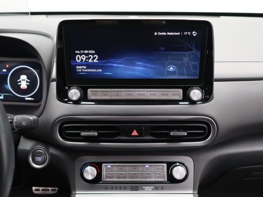 Hyundai Kona Premium 64 kWh | Achteruitrijcamera | Airco (automatisch) | Bagagedek ActivLease financial lease