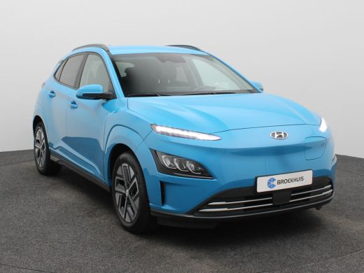 Hyundai Kona Premium 64 kWh | Achteruitrijcamera | Airco (automatisch) | Bagagedek ActivLease financial lease