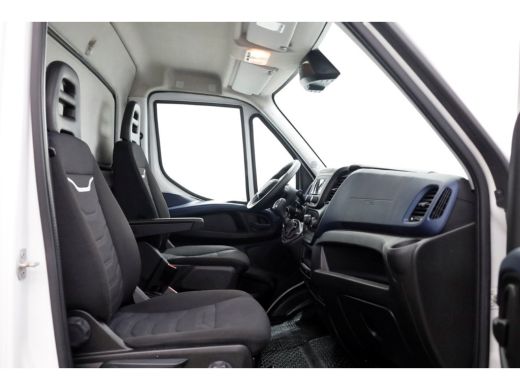 Iveco Daily 35S14 136pk HiMatic Automaat Lowliner Bakwagen met achterdeuren H233cm 10-2020 ActivLease financial lease