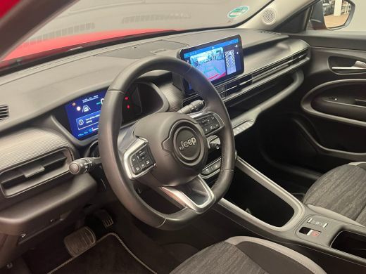 Jeep Avenger Longitude 54 kWh Camera | Stoelverwarming | Keyless | LED | Parkeersensoren Achter | Adaptieve Cr... ActivLease financial lease