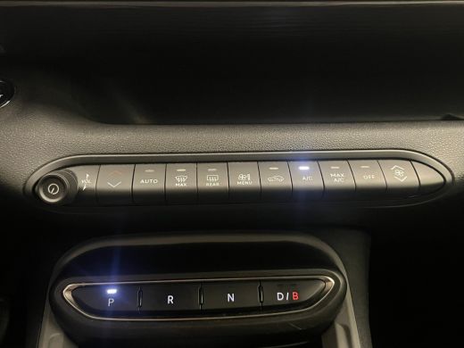 Jeep Avenger Longitude 54 kWh Camera | Stoelverwarming | Keyless | LED | Parkeersensoren Achter | Adaptieve Cr... ActivLease financial lease