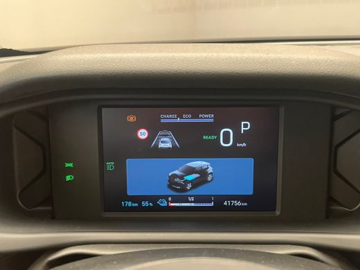 Jeep Avenger Longitude 54 kWh Camera | Stoelverwarming | Keyless | LED | Parkeersensoren Achter | Adaptieve Cr... ActivLease financial lease
