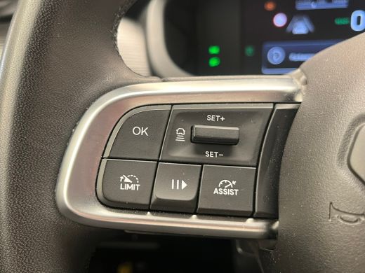 Jeep Avenger Longitude 54 kWh Camera | Stoelverwarming | Keyless | LED | Parkeersensoren Achter | Adaptieve Cr... ActivLease financial lease
