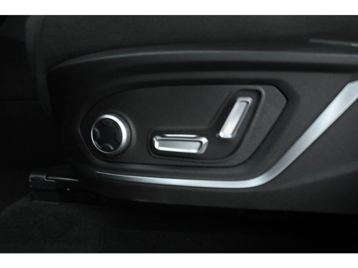 Lynk & Co 01 1.5 360 Graden, Navigatie, Climate, Full black ActivLease financial lease