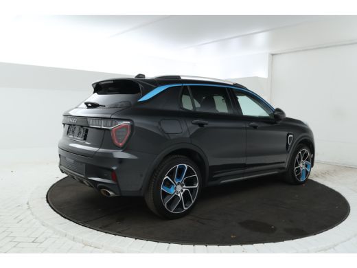 Lynk & Co 01 1.5 360 Graden, Navigatie, Climate, Full black ActivLease financial lease