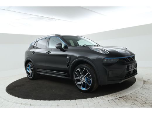 Lynk & Co 01 1.5 360 Graden, Navigatie, Climate, Full black ActivLease financial lease