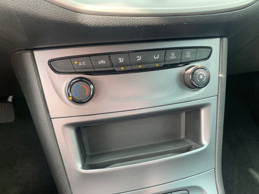Opel Astra Sports Tourer 1.2 Edition Airco | AppleCarplay/ Android Auto | Cruise Control | DAB | PDC Achter | ActivLease financial lease