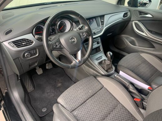 Opel Astra Sports Tourer 1.2 Edition Airco | AppleCarplay/ Android Auto | Cruise Control | DAB | PDC Achter | ActivLease financial lease