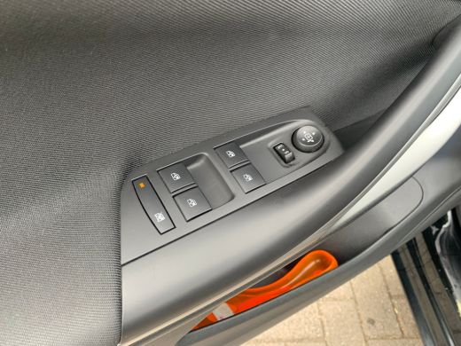 Opel Astra Sports Tourer 1.2 Edition Airco | AppleCarplay/ Android Auto | Cruise Control | DAB | PDC Achter | ActivLease financial lease