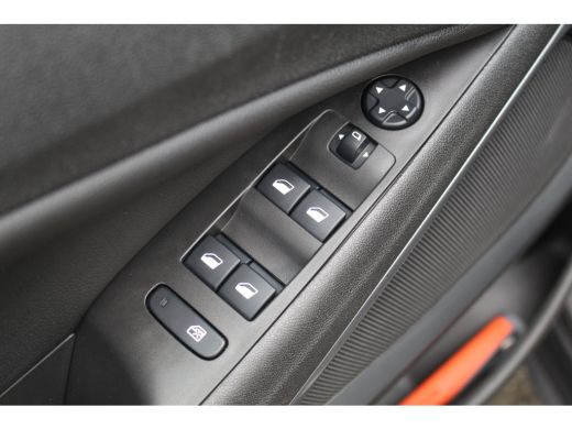 Opel Crossland 1.2 Turbo Elegance | AGR | Camera Climate & Cruise C. | CarPlay | LED | Navigatie | PDC V&A | AGR... ActivLease financial lease