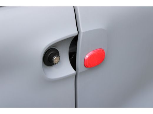 Opel Rocks-e Edition | Direct leverbaar | Nieuw | Wieldoppen | USB | Panoramadak | LED verlichting | ActivLease financial lease