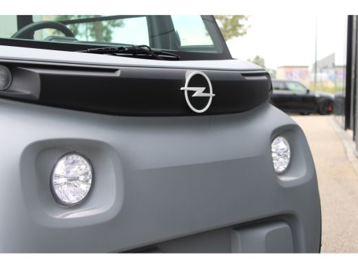 Opel Rocks-e Edition | Direct leverbaar | Nieuw | Wieldoppen | USB | Panoramadak | LED verlichting | ActivLease financial lease