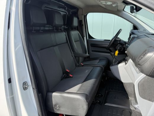 Opel Vivaro 2.0 CDTI 123 PK EDITION / L2H1 / AIRCO / CRUISE / INRICHTING / NAVI / CARPLAY / 3-ZITS / DAKDRAGERS ActivLease financial lease