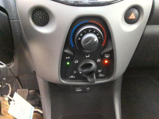 Peugeot 108 1.0 e-VTi Active AIRCO APK 08-2027 ActivLease financial lease