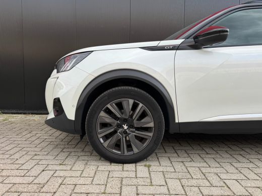 Peugeot 2008 1.2 PureTech GT Pack | Apple Carplay / Android Auto | Focal geluid | Navigatie | Stoelverwarming ... ActivLease financial lease