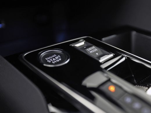 Peugeot 3008 1.6 HYbrid 225 Allure Sport 225Pk Automaat (APPLE CARPLAY, GROOT NAVI, 360 CAMERA, SPORTSTOELEN, ... ActivLease financial lease