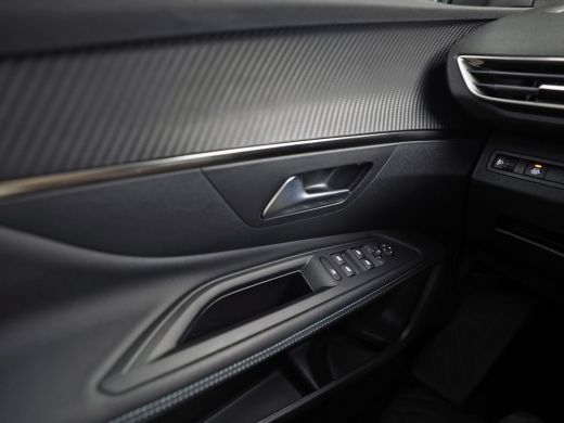 Peugeot 3008 1.6 HYbrid 225 Allure Sport 225Pk Automaat (APPLE CARPLAY, GROOT NAVI, 360 CAMERA, SPORTSTOELEN, ... ActivLease financial lease