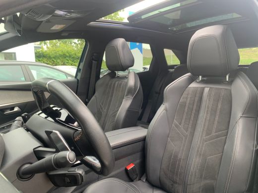 Peugeot 3008 1.6 HYbrid 225 GT Airco | Camera | Cruise Adaptief | DAB | Focal-Audio | Keyless | LMV 19" | Navi... ActivLease financial lease