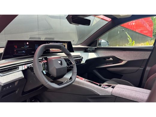 Peugeot 3008 GT | Panoramadak | Stoelmassage Voor | Stoelverwarming Voor en Achter | 360&deg; Camera | Apple Carpl... ActivLease financial lease