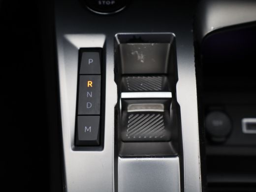 Peugeot 308 1.2 PureTech Allure Pack Business | Trekhaak | Parkeersensoren | Camera | Navigatie | Adaptieve C... ActivLease financial lease