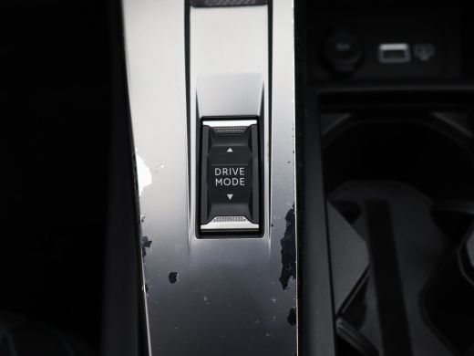 Peugeot 308 1.2 PureTech Allure Pack Business | Trekhaak | Parkeersensoren | Camera | Navigatie | Adaptieve C... ActivLease financial lease