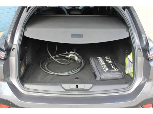 Peugeot 308 SW 1.6 HYbrid 180 GT Pack Business SoH 94% | Lederen Bekleding | Focal Hi-Fi | Glazen Schuif-/Kan... ActivLease financial lease