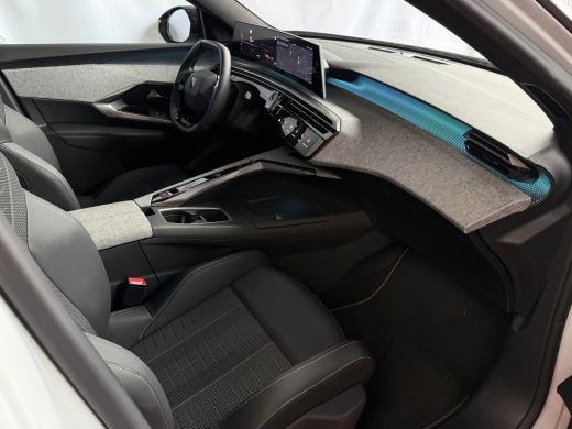 Peugeot 5008 1.2 HYBRID 145 GT 7PERS STOEL/STUUR VERW. ELEK.KLEP LED 7P 7 Persoons ActivLease financial lease