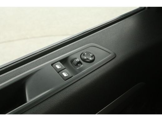 Peugeot e-Expert Long Premium 75 kWh L3H1 Long Range | Snelladen | SOH 98% | DC | 6 Zits | Airco | Camera | Cruise... ActivLease financial lease