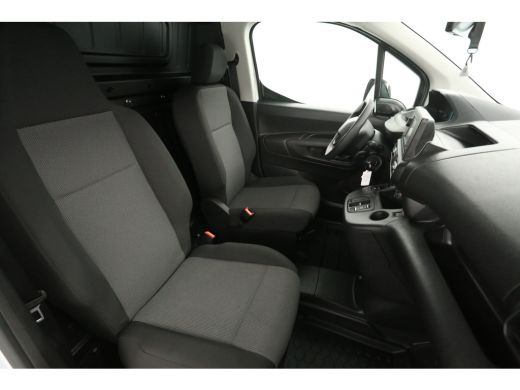 Peugeot e-Partner 136pk 50 kWh | Snelladen | SOH 94% | Airco | Camera | Parkeersensoren ActivLease financial lease