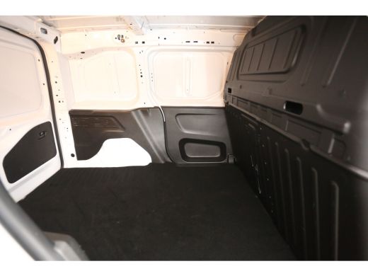 Peugeot e-Partner 136pk 50 kWh | Snelladen | SOH 94% | Airco | Camera | Parkeersensoren ActivLease financial lease