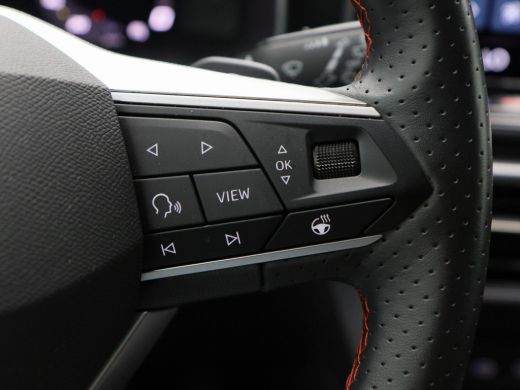 Seat Leon Sportstourer 1.5 TSi 204 Pk e-Hybrid FR Business | Stoel/Stuurverwarming | Camera | Trekhaak | Na... ActivLease financial lease