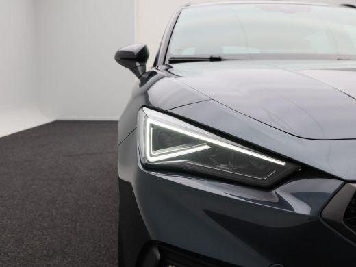 Seat Leon Sportstourer 1.5 TSi 204 Pk e-Hybrid FR Business | Stoel/Stuurverwarming | Camera | Trekhaak | Na... ActivLease financial lease