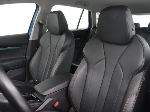 Skoda Enyaq iV | SOH 90,7% | Leder | Stoelverwarming | Head-up | Climate control | Navigatie | Carplay | Sfeerve... ActivLease financial lease