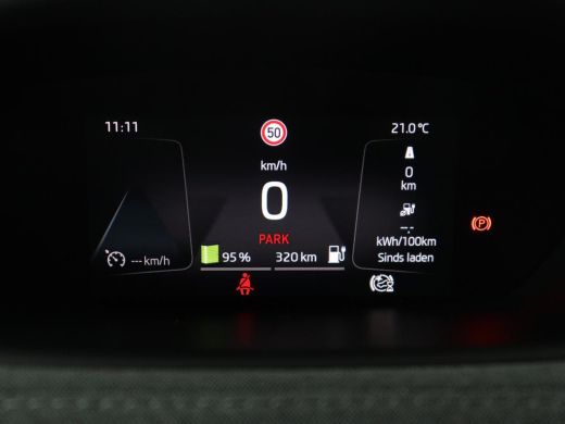 Skoda Enyaq iV | SOH 94,1% | Half leder | Navigatie | Carplay | Sfeerverlichting | Climate control | Camera | Pa... ActivLease financial lease