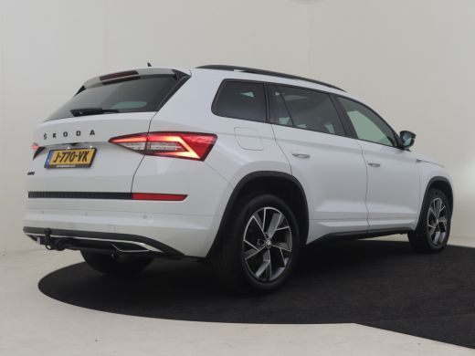 Skoda Kodiaq 1.5 TSI Sportline Business 7p. l Elektr. Trekhaak l Pano Dak l Elekt. Stoel incl Memory l Elektr... ActivLease financial lease