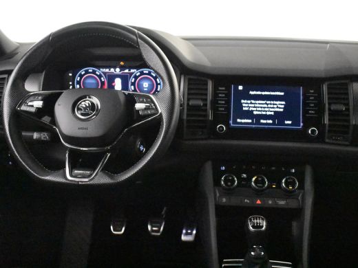 Skoda Kodiaq 1.5 TSI Sportline Business 7p. l Elektr. Trekhaak l Pano Dak l Elekt. Stoel incl Memory l Elektr... ActivLease financial lease