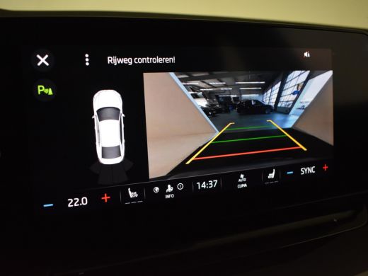Skoda Octavia 1.5 e-TSI Business Edition Plus 150PK DSG/AUTO | Achteruitrijcamera | Stoelverw | Climate control... ActivLease financial lease