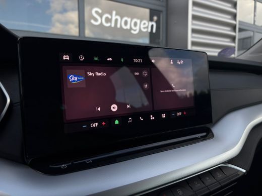 Skoda Octavia Combi 1.5 TSI 115 pk Business Edition | Wegklapbare Trekhaak | Achteruitrijcamera | Apple Carplay | ActivLease financial lease